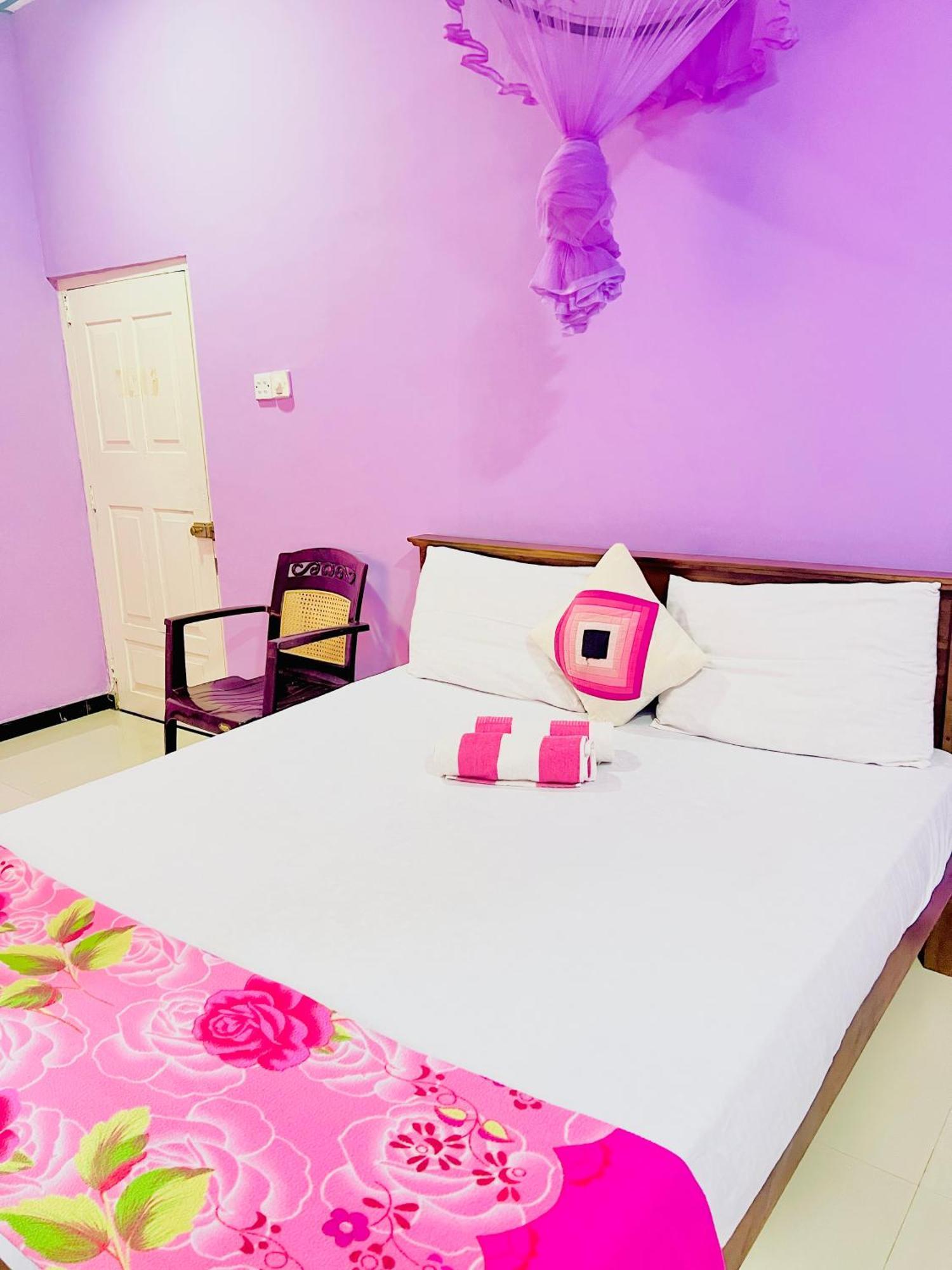 Gloriya Mathews Hotel Negombo Kültér fotó